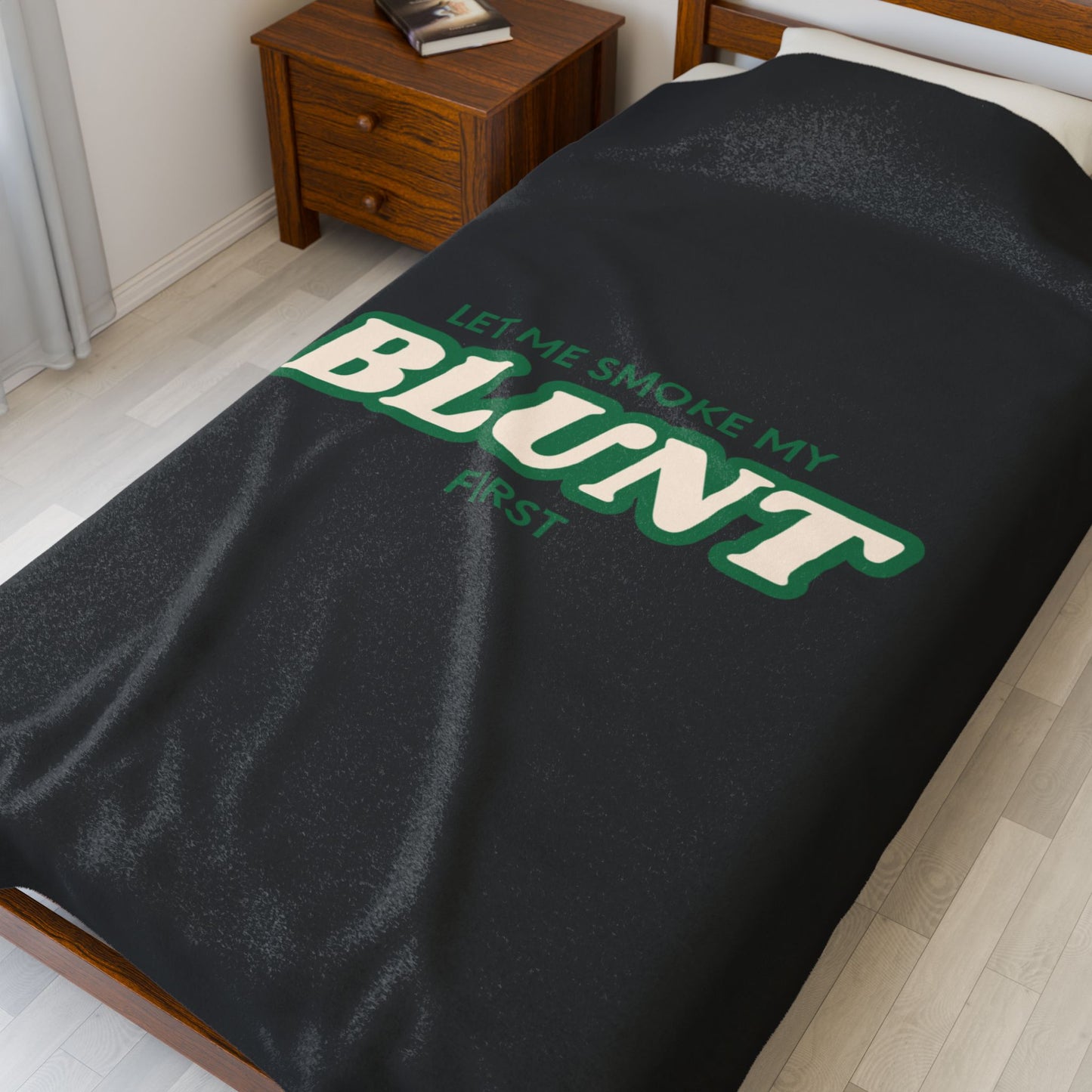 “Let Me Smoke” Cozy Plush Blanket : Black