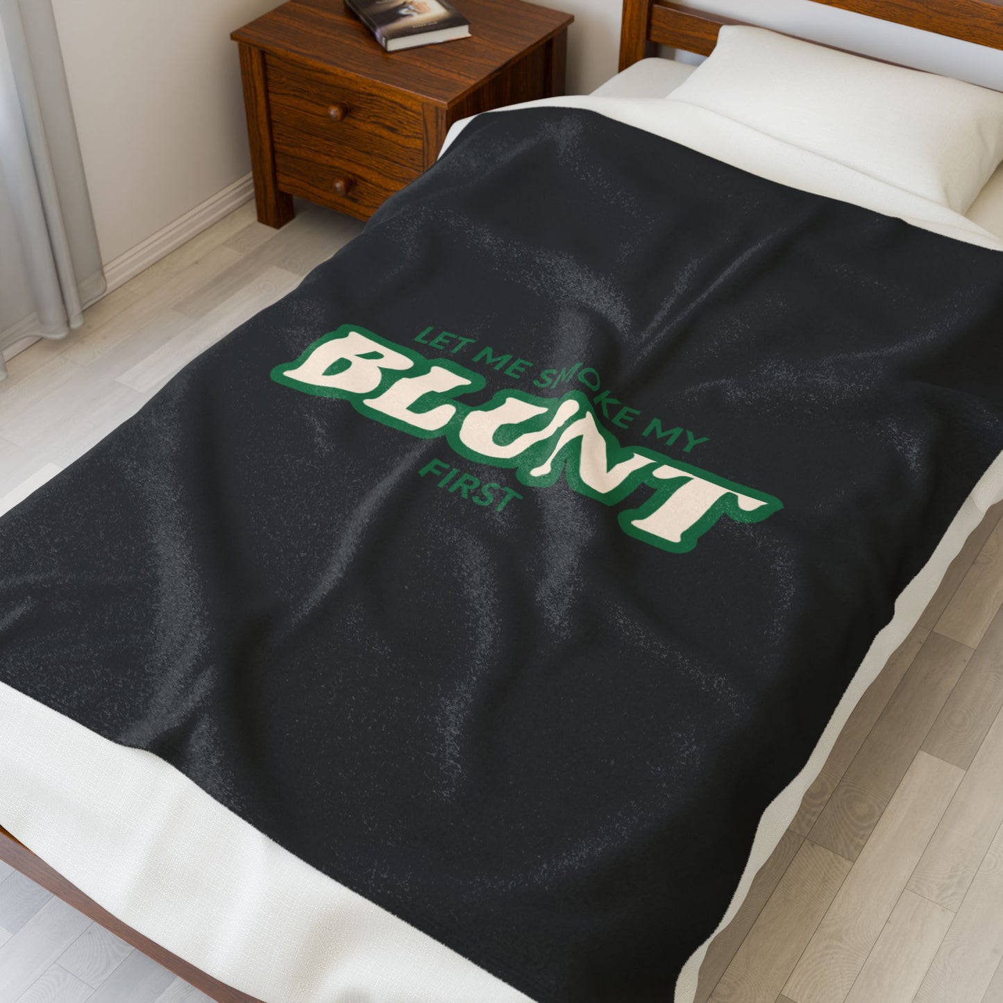 “Let Me Smoke” Cozy Plush Blanket : Black